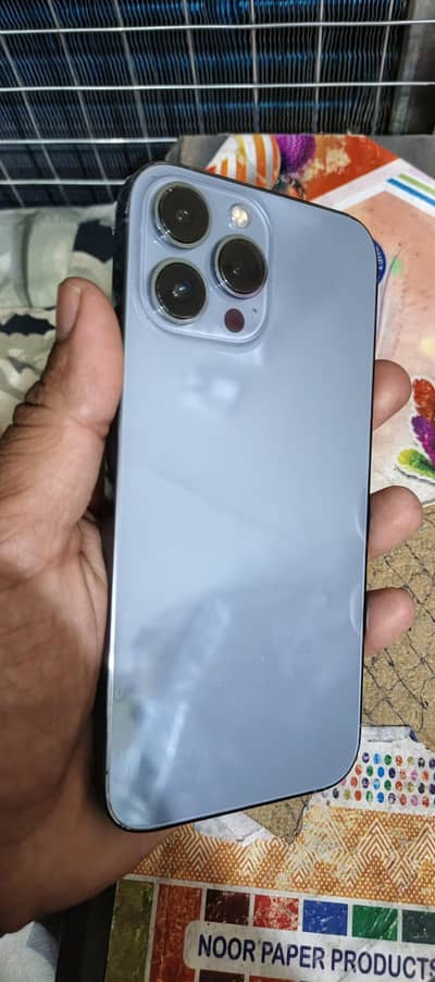 13  pro Max 256 gb water pack air taight