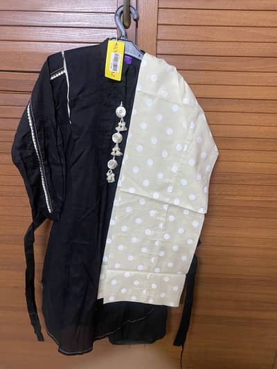 Sana Safinaz’s shirt trouser