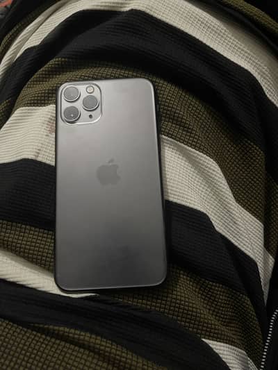 IPHONE 11 PRO FACTORY UNLOCK WATERPACK  ONLY SALE PRICE FINAL