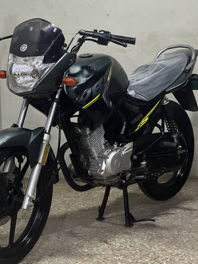 Yamaha ybr125cc 2024 model ( low millage )