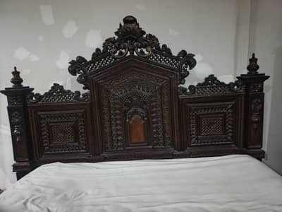 Chinooti bad  urgent sale