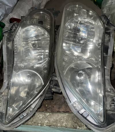 Toyota corolla xli 2011 headlights