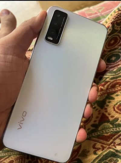 vivo y20 mobile sale full box original charger lush condition 4/64