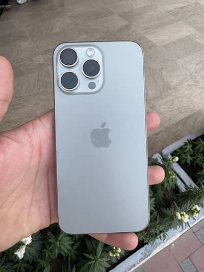 15 pro max natural titanium jv/256gb