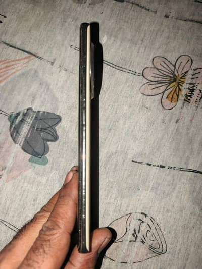 Mobile for sale Tecno camon 30s with box & charger