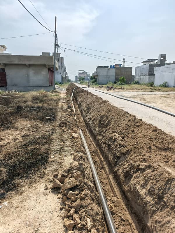 Commercial 200 Squareyrd plot 1