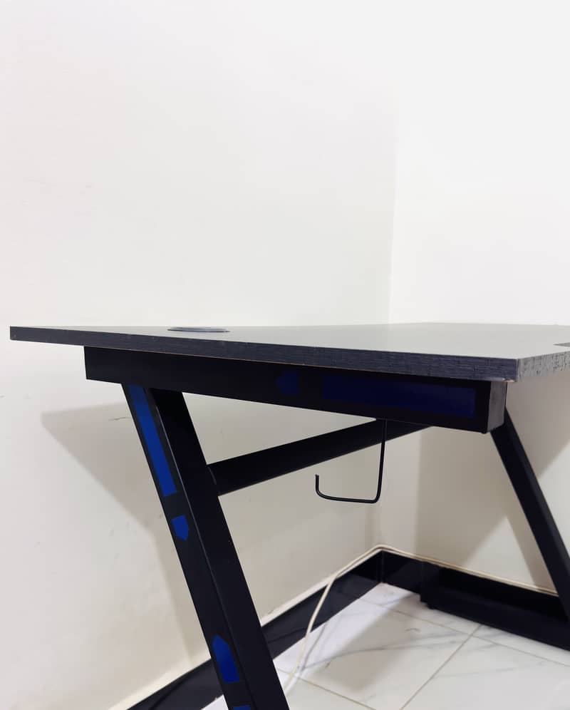 Gaming Setup Table 3