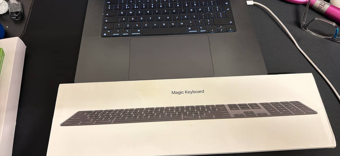 Apple Magic Keyboard - Numeric - Wireless 0