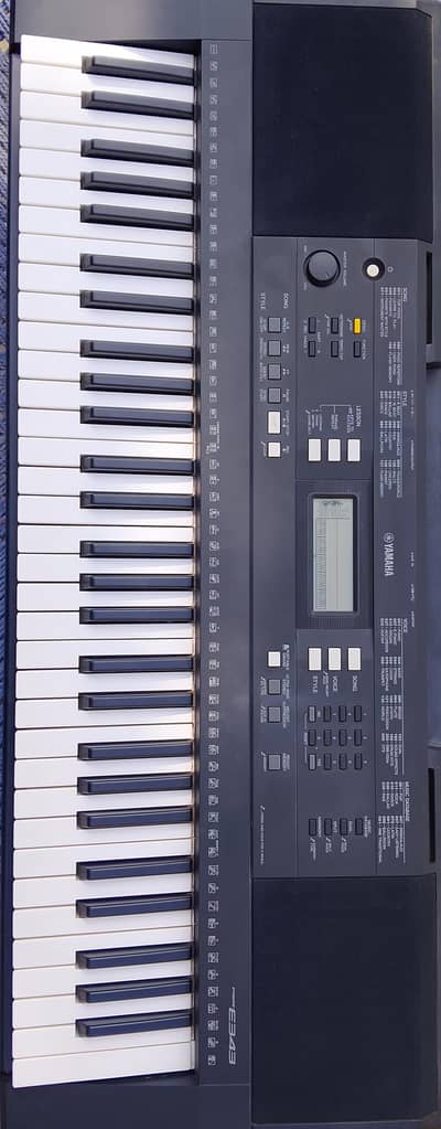 YAMAHA PSR E343 MODEL | 61 keys | very good condition | with adapter