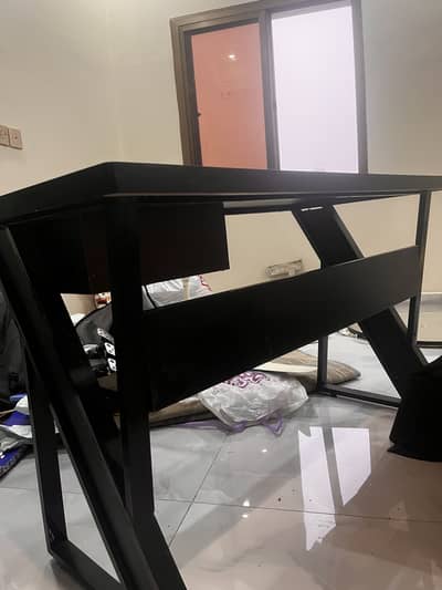 Gaming/study table for sale