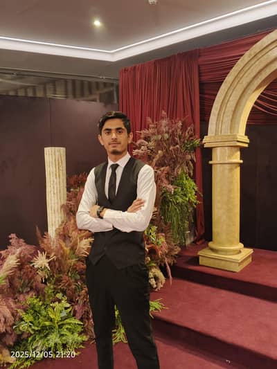 I need a restaurant hospitality job as a captain or manager, Catering