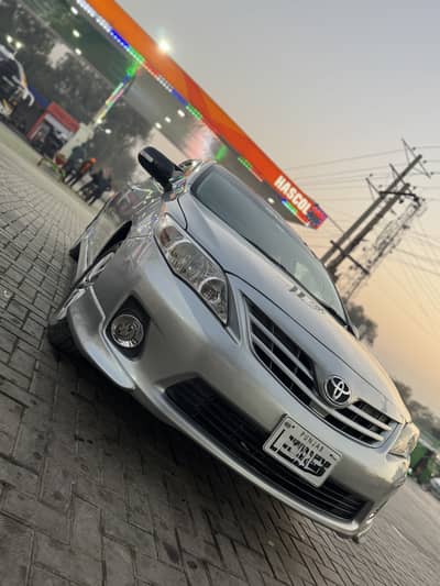 Corolla GLi 2011 silver