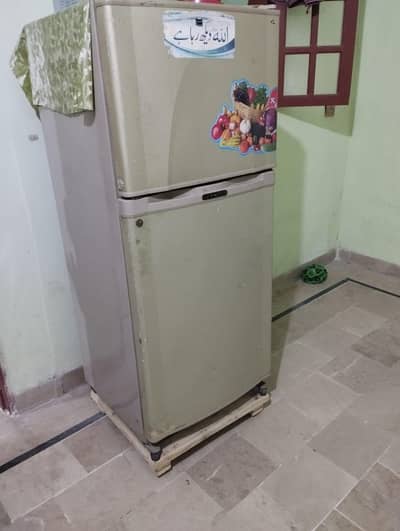 frigh Dawlance for sale medium size