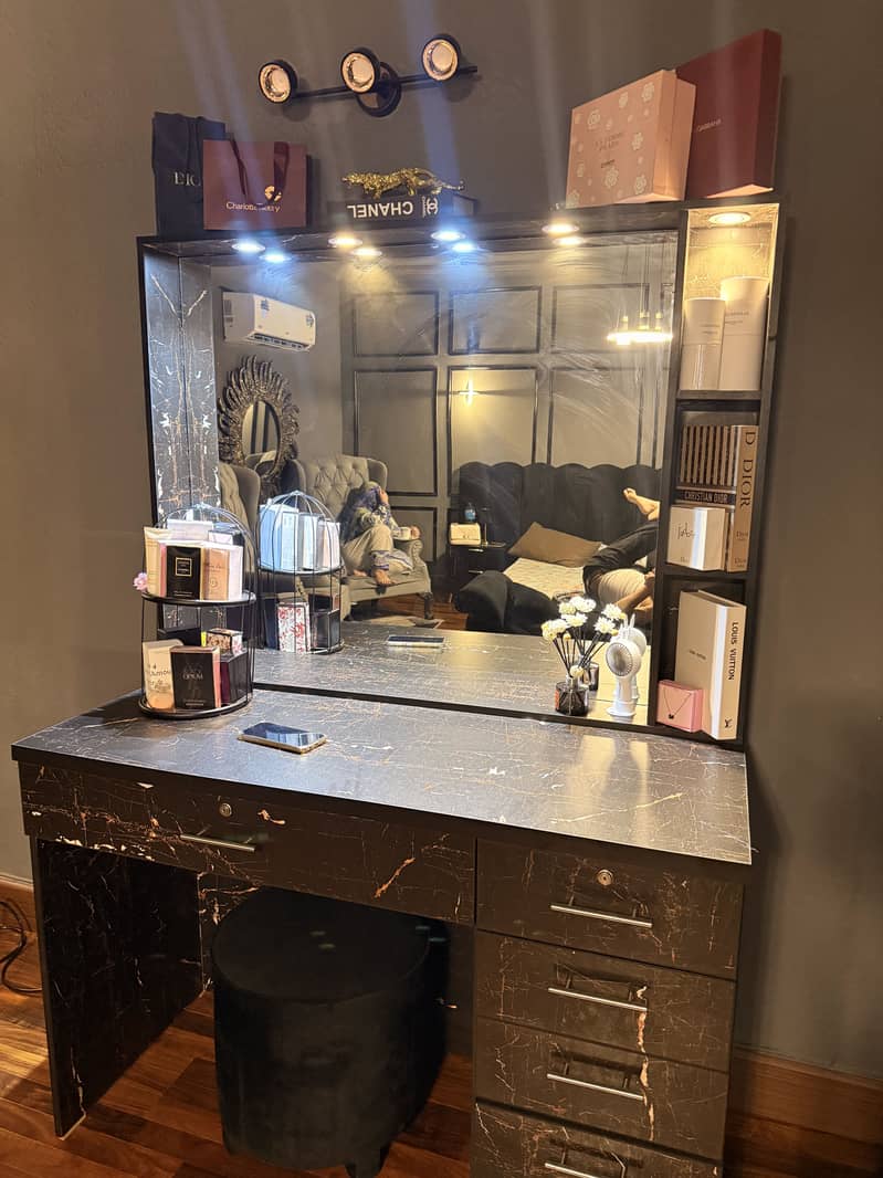 Dressing table vanity 9