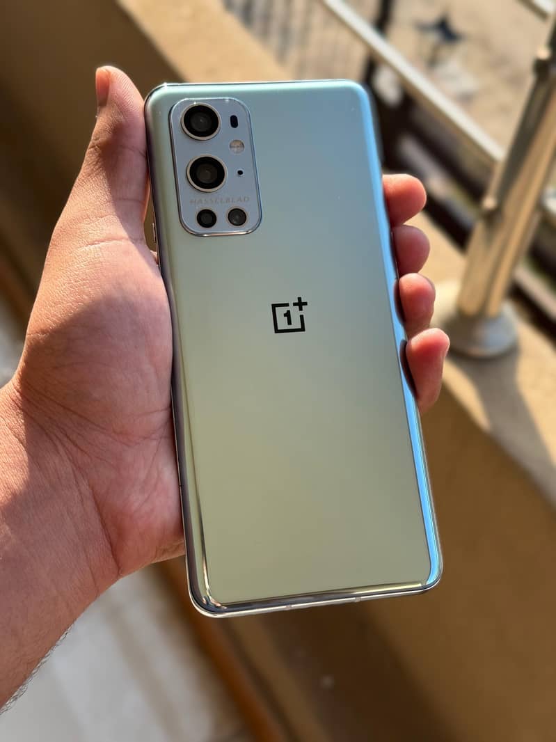 OnePlus 9 Pro 0