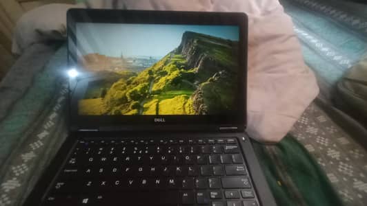 core i5 5th Gen 8gb/256gb with touch screen