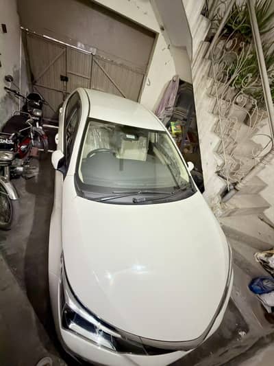 toyota corolla gli 2018 model