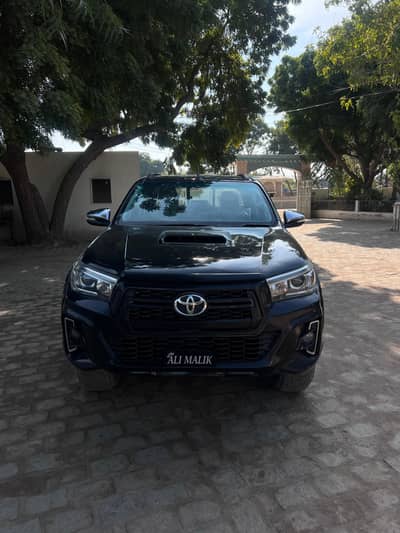 Toyota Revo Hilux