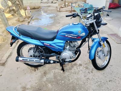 Yamaha YB125z 2021 Blue Color