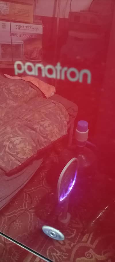 Fridge opar niche zabardan cooling  baraf bahot jaldi jamata h glass d