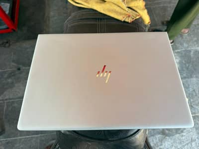 hp elite book core i 5 8 th genration 8 gb ram 128 gb room