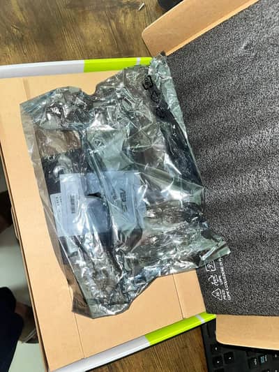 Almost new gtx geforce Asus tuff 1660 s super