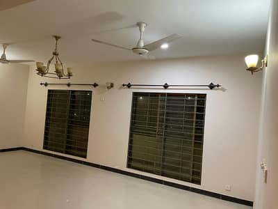 3 Bed DD Flat For Sale In Askari 5 - Sector F 2600 sq fet