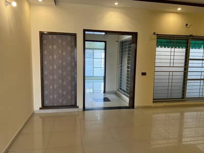 1 Kanal New Upper Portion For Rent In NFC Society Phase1