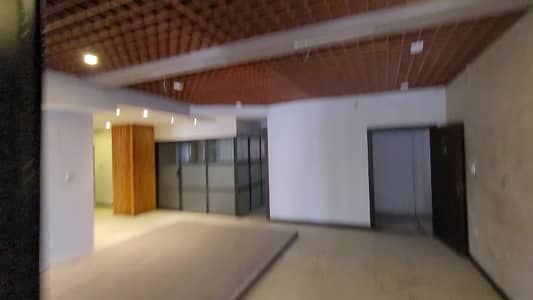 Furniture Office A Complete 1st Floor Available For Rent