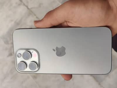 Apple iPhone 15 Pro Max