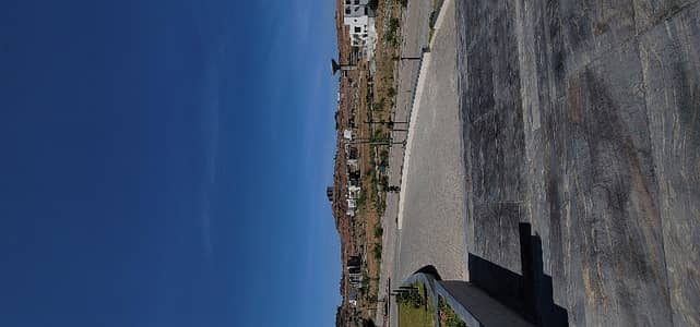 1 Kanal 80 Ft Boulevard Corner, Park Facing. Ready To Construct With Possession DHA 4 Sec HB (Garden Villas) Main Adyala Road.