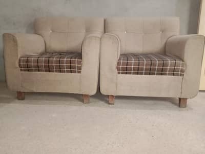 i went sell Sofa set phone num 03094075870