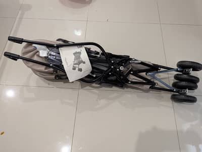 Brand new pin packed stroller