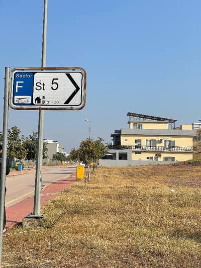 10 Marla Corner With Extra Land-Side Open Plot