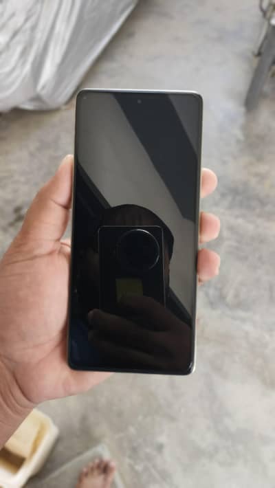 Tecno Camon 30 12 + 12 GB Ram 256 Rom
