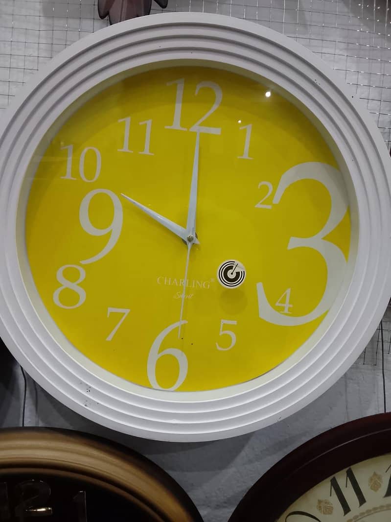 wall clocks 12