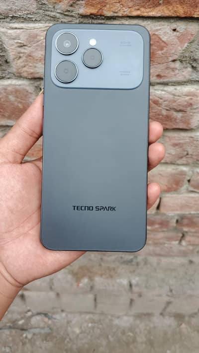 tecno spark 20 new phone only 25 days used