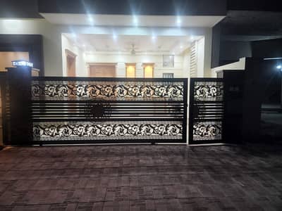 Bahria Enclave Islamabad Sector G 8 Marla Ow Er Build House Available For Sale.