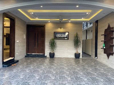 Bahria Enclave Islamabad Sector C1 10 Marla Luxury House Available For Sale