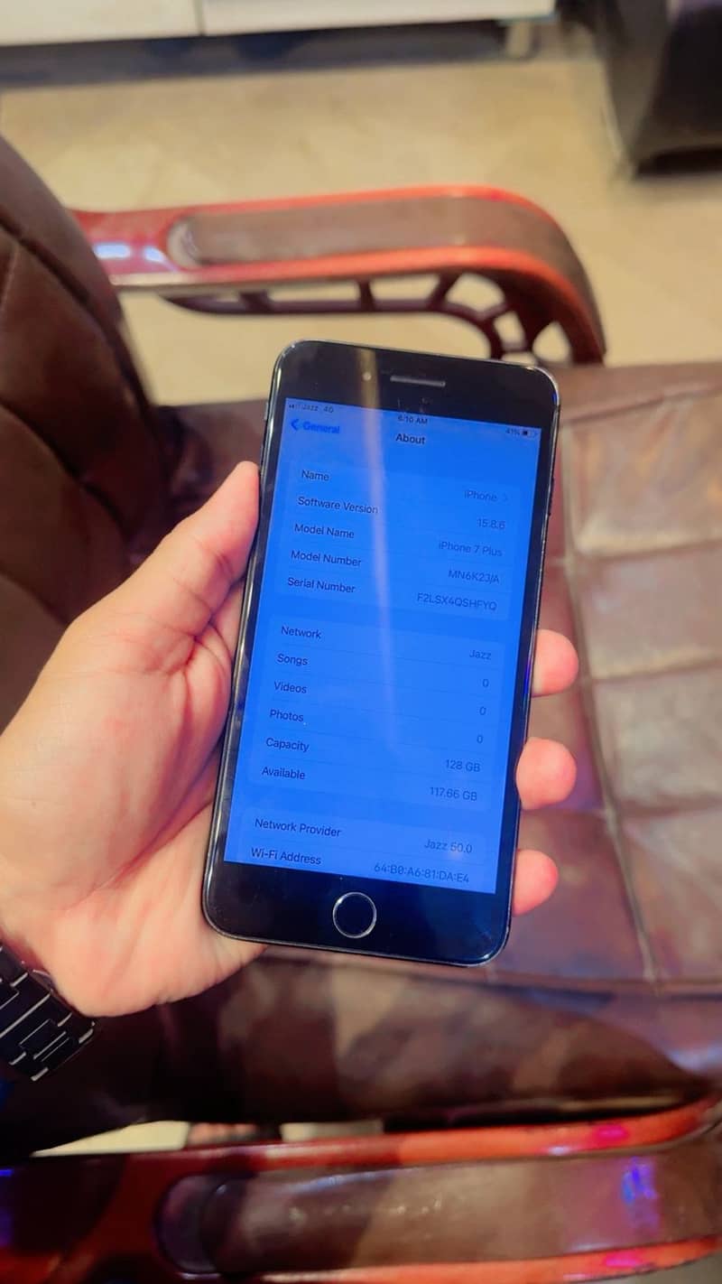 Apple iPhone 7 Plus 2