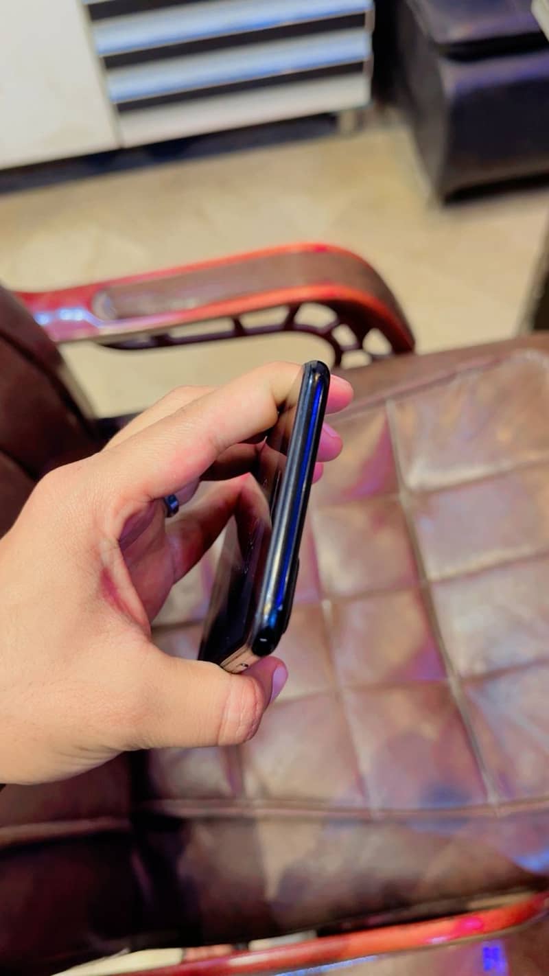 Apple iPhone 7 Plus 6