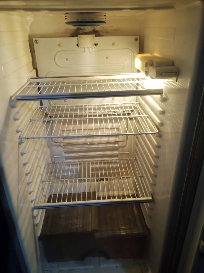 Dawlance Medium Size 3