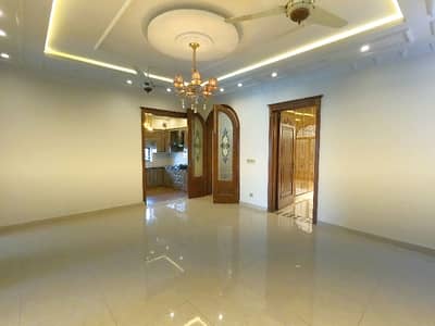 Prime Location EME Society - Block J House Sized 10 Marla For sale