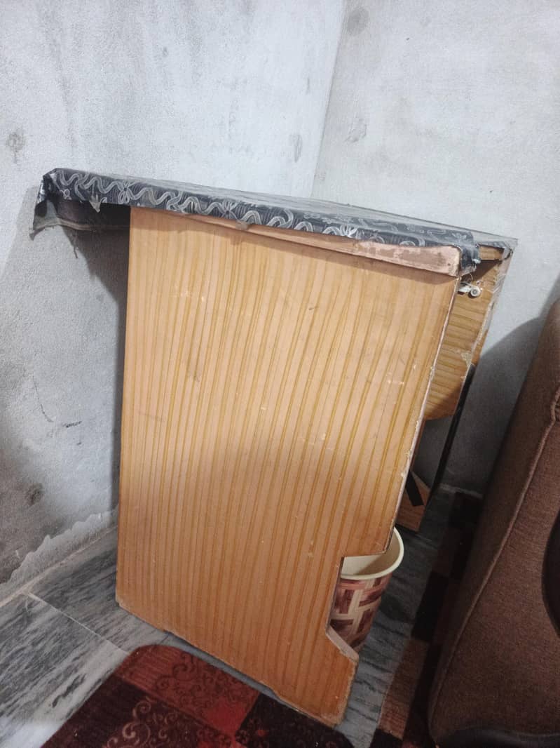 Computer Table and office chair. . 1