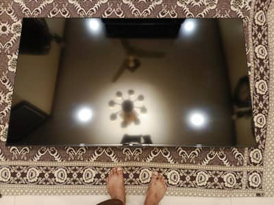 TCL P635 4K UHD Google Smart TV – Excellent Condition