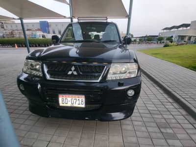Mitsubishi Pajero 2005
