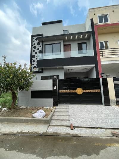 3.5 Marla Brand New House Available In Block C New Lahore City