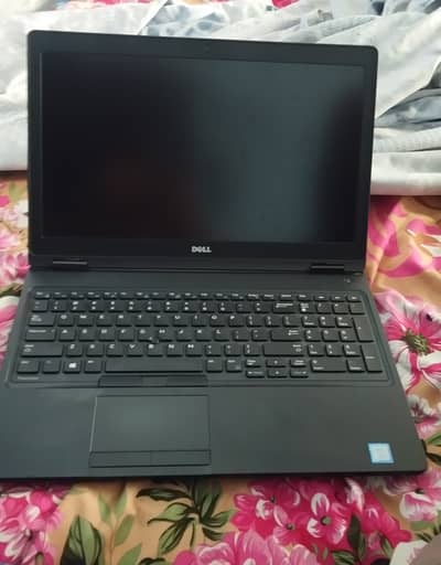 Dell precision 3520 i5 7gen 8 ,256 nvme ssd ,Nvidia quadro M620