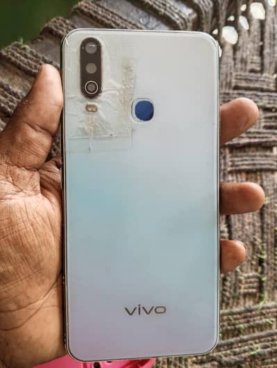 vivo y17