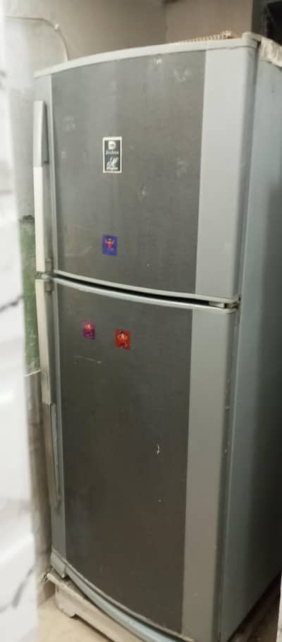 Full Size Dawlance Refrigerator Fridge